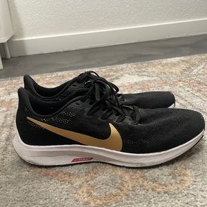 Nike Zoom Size 9 gently worn